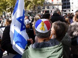 The Tous 7 Octobre Association Organizes A March For Hostages Held By Hamas - Paris