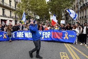 The Tous 7 Octobre Association Organizes A March For Hostages Held By Hamas - Paris