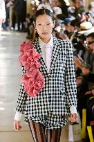 PFW - Shuting Qiu Runway