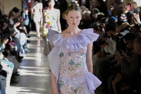 PFW - Shuting Qiu Runway