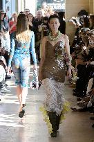 PFW - Shuting Qiu Runway