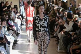 PFW - Shuting Qiu Runway