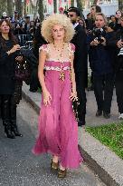 PFW Chloe Outside Arrivals