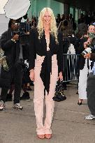 PFW Chloe Outside Arrivals