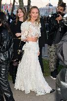 PFW Chloe Outside Arrivals