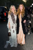 PFW Chloe Outside Arrivals