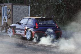 The New Renault 5 Turbo 3E Unveiled On The Calvi Harbour