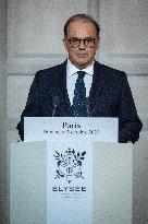 Announcement of The New Government - Paris
