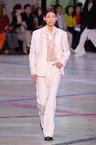 PFW - Shiatzy Chen Runway