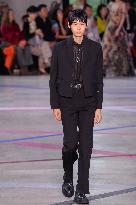 PFW - Shiatzy Chen Runway