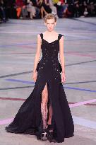 PFW - Shiatzy Chen Runway