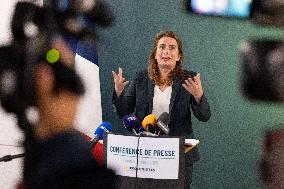 Marine Tondelier gives a press conference - Paris