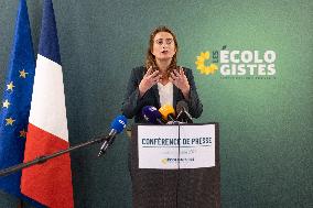 Marine Tondelier gives a press conference - Paris