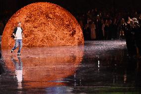 Chanel Runway Fashion Week Paris.FC