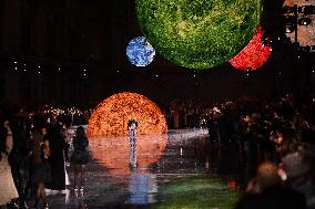 Chanel Runway Fashion Week Paris.FC