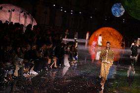 Chanel Runway Fashion Week Paris.FC