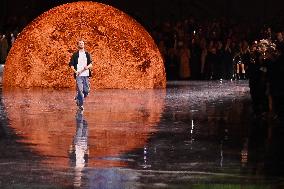 Chanel Runway Fashion Week Paris.FC