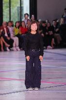 PFW - Shiatzy Chen Runway