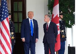 Donald Trump greets Mark Carney - Washington