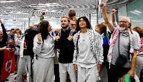 Rima Hassan and activists welcomed at Orly Airport