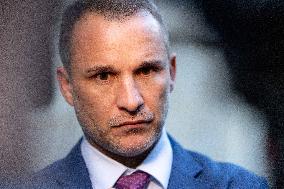 Negotiations in Matignon after Prime Ministers Resignation - Paris AJ