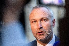 Negotiations in Matignon after Prime Ministers Resignation - Paris AJ