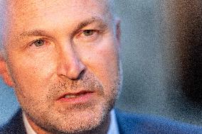 Negotiations in Matignon after Prime Ministers Resignation - Paris AJ