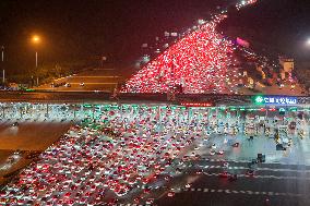 Largest High-speed Toll Station in China