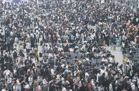 Return Travel Rush of Railway