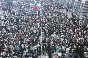 Return Travel Rush of Railway