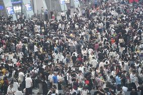 Return Travel Rush of Railway