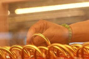 The Spot Price of Gold Reached Record high