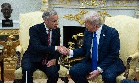 Donald Trump Meets With Mark Carney - DC