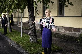 Ulkoministeri Elina Valtonen tapaa Islannin ulkoministerin Thorgerdur Katrin Gunnarsdottirin