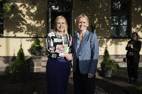 Ulkoministeri Elina Valtonen tapaa Islannin ulkoministerin Thorgerdur Katrin Gunnarsdottirin