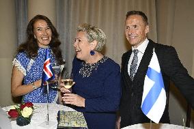 Islannin presidenttipari valtiovierailulla Suomessa