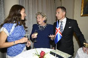 Islannin presidenttipari valtiovierailulla Suomessa