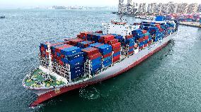 WTO Lowers Global Goods Trade Growth Forecast for 2026