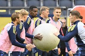 ALEXANDER ISAK SWEDEN NATIONAL TEAM