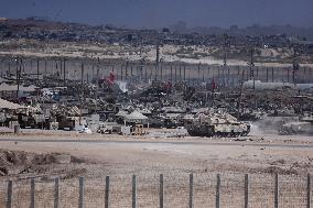 Troops Prepare For Ceasefire Along Gaza Border - Israel