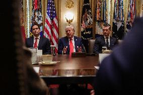 DC: President Trump Holds Cabinet Meeting