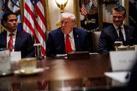 DC: President Trump Holds Cabinet Meeting
