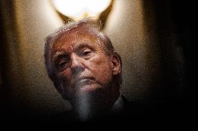 DC: President Trump Holds Cabinet Meeting