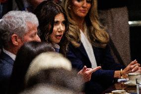 DC: President Trump Holds Cabinet Meeting