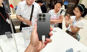 Xiaomi 17 Smartphone