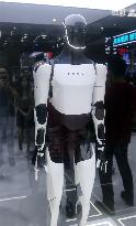 Tesla Optimus Humanoid Robot Suspend Production