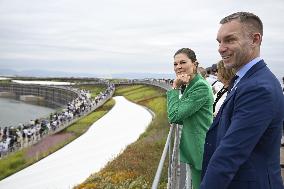CROWN PRINCESS IN OSAKA