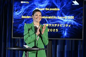 CROWN PRINCESS IN OSAKA