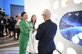 CROWN PRINCESS IN OSAKA