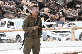 The Cemetery Of Vehicles Used During The Nova Event - Tkuma